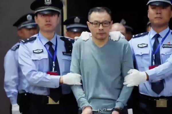 华商风云：创新与发展的完美结合